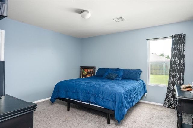 512 SE 5th Street, Newcastle, OK 73065