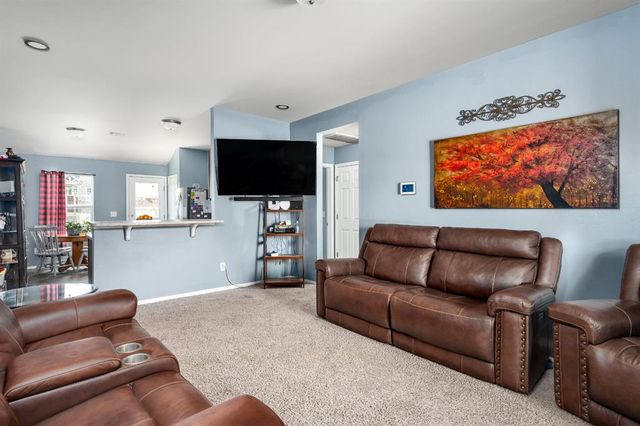 512 SE 5th Street, Newcastle, OK 73065