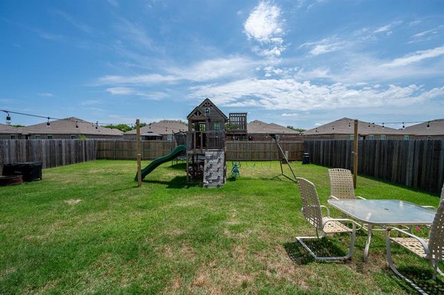 512 SE 5th Street, Newcastle, OK 73065