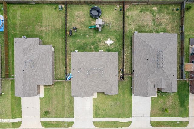 512 SE 5th Street, Newcastle, OK 73065