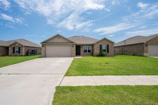 512 SE 5th Street, Newcastle, OK 73065