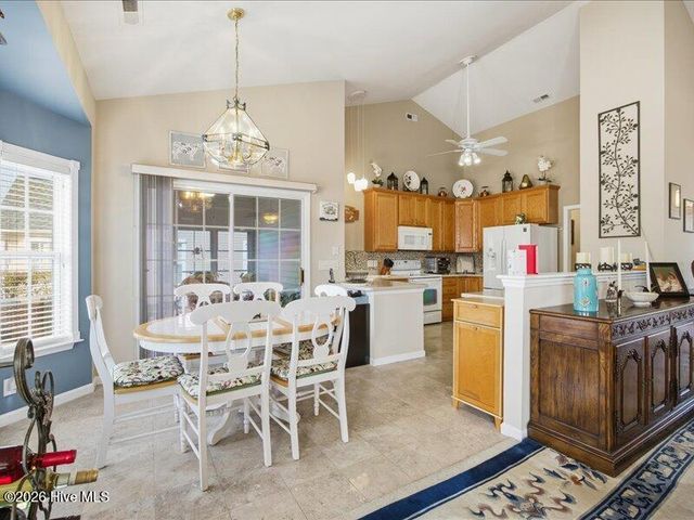 7628 Dunbar Drive SW, Sunset Beach, NC 28468