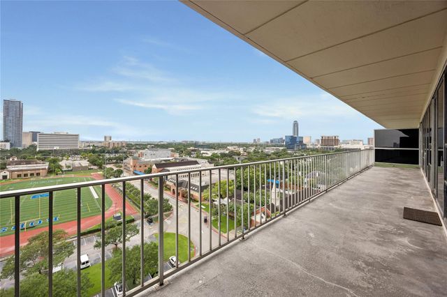 2200 Willowick Road 11B, Houston, TX 77027