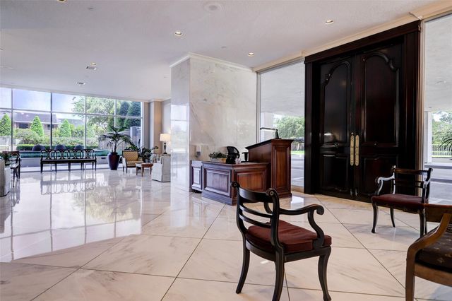 2200 Willowick Road 11B, Houston, TX 77027