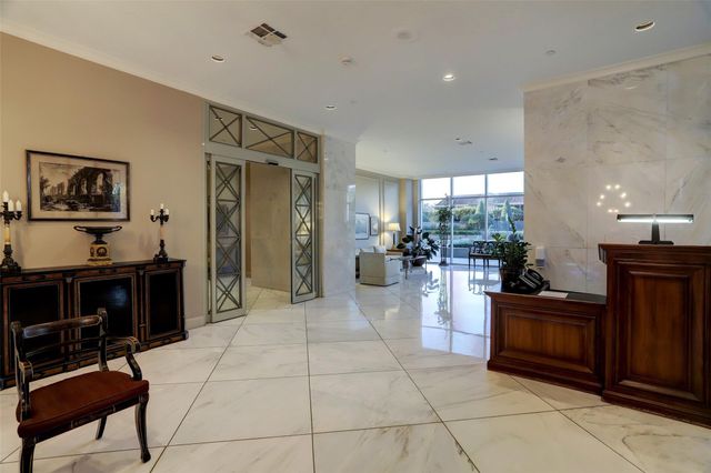 2200 Willowick Road 11B, Houston, TX 77027