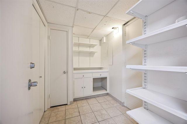2200 Willowick Road 11B, Houston, TX 77027