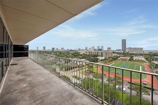 2200 Willowick Road 11B, Houston, TX 77027