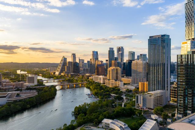 44 East Ave 3303, Austin, TX 78701