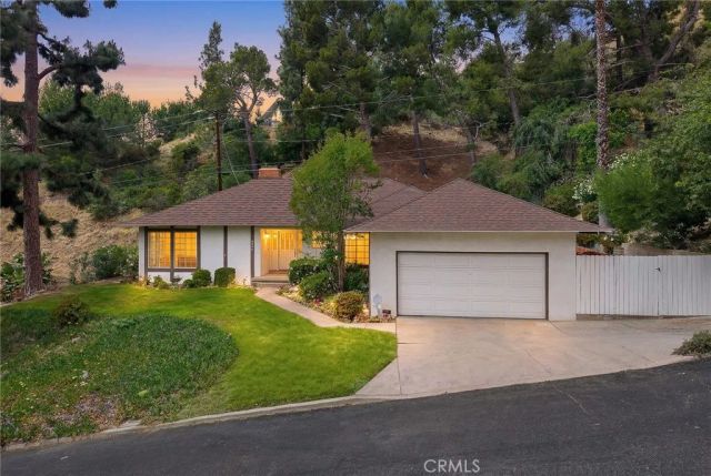 5213 Crown Avenue, La Canada Flintridge, CA 91011