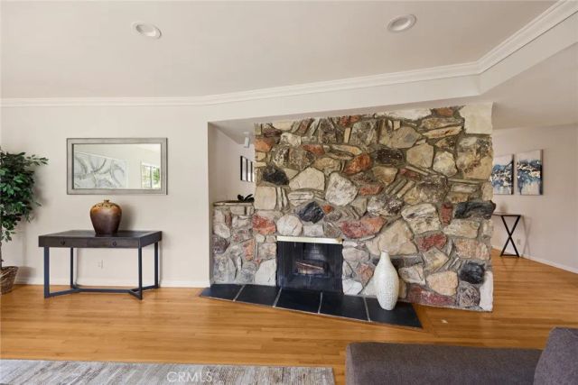 5213 Crown Avenue, La Canada Flintridge, CA 91011
