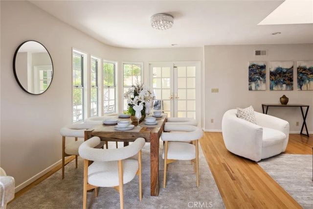 5213 Crown Avenue, La Canada Flintridge, CA 91011