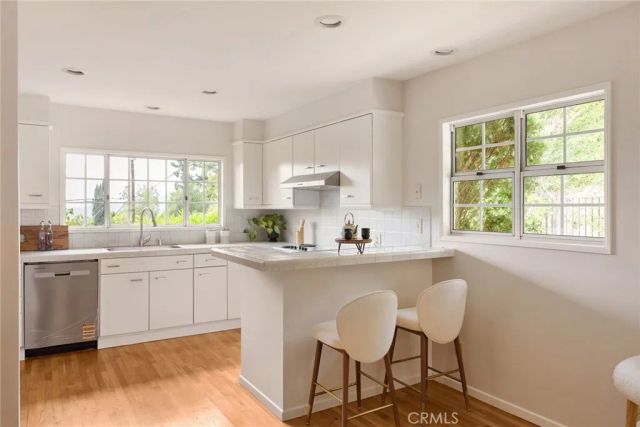 5213 Crown Avenue, La Canada Flintridge, CA 91011