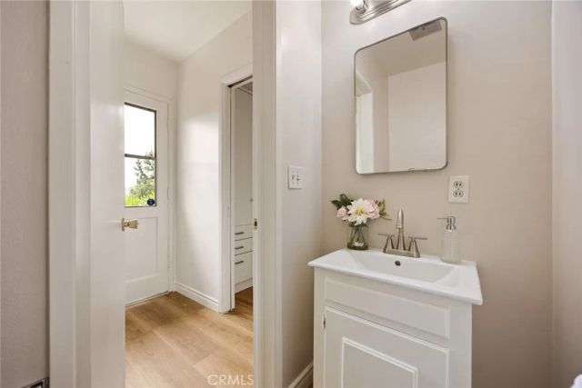 5213 Crown Avenue, La Canada Flintridge, CA 91011