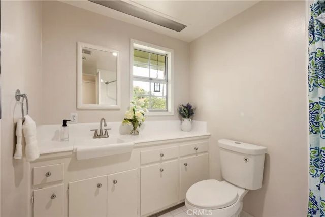 5213 Crown Avenue, La Canada Flintridge, CA 91011