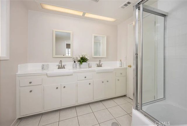 5213 Crown Avenue, La Canada Flintridge, CA 91011