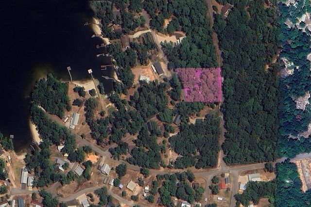 90 W Easy Street, Burkeville, TX 75932