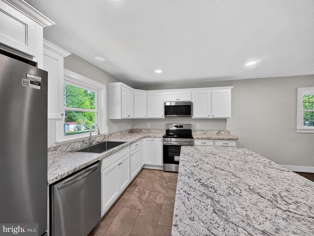 5408 TOWLES MILL RD, Partlow, VA 22534