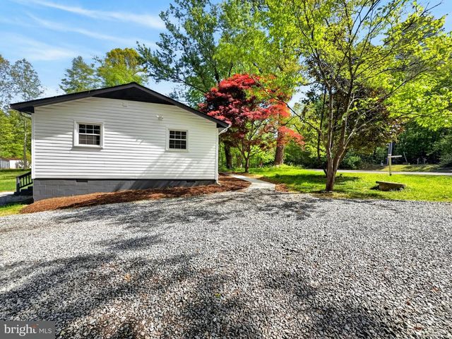 5408 TOWLES MILL RD, Partlow, VA 22534