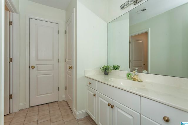 5557 LAKES EDGE DRIVE, Hoover, AL 35242