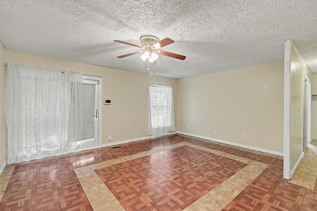 480 Nassau Drive, Marion, OH 43302