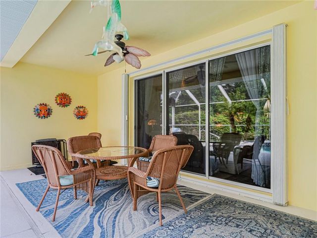 5873 Pine Ridge Circle, Vero Beach, FL 32967