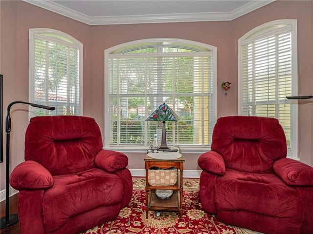 5873 Pine Ridge Circle, Vero Beach, FL 32967