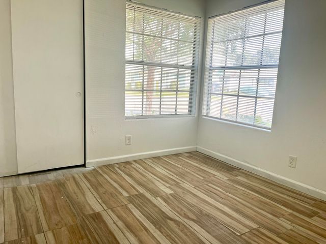 1441 E Sunnyview Avenue, Visalia, CA 93292