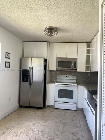 13742 SW 147th Cir Lane 227, Miami, FL 33186