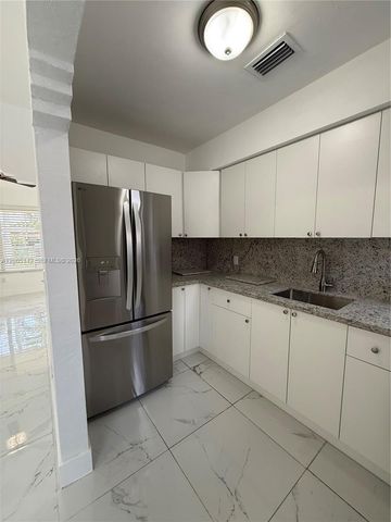 3177 SW 27th Ter 3177, Miami, FL 33133