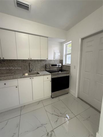 3177 SW 27th Ter 3177, Miami, FL 33133