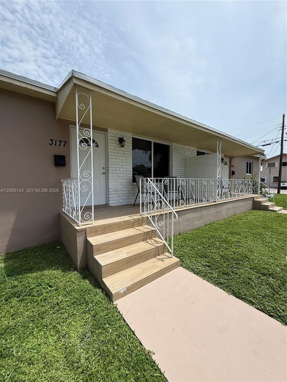 3177 SW 27th Ter 3177, Miami, FL 33133