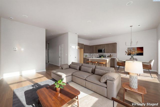 120 E 26th Avenue, Kennewick, WA 99337