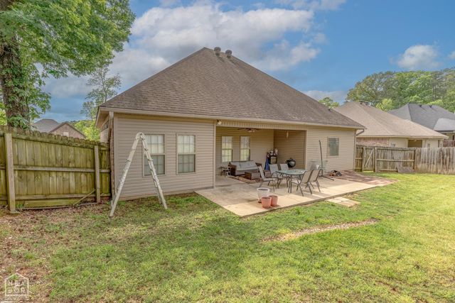 6850 Grace Village Drive, Bryant, AR 72002