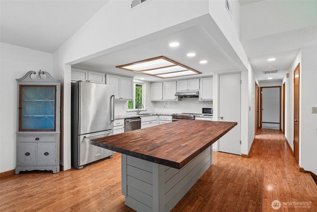 23113 23rd Drive NE, Arlington, WA 98223