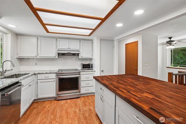 23113 23rd Drive NE, Arlington, WA 98223