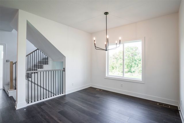 537 SE Walnut Woods Drive, West Des Moines, IA 50265