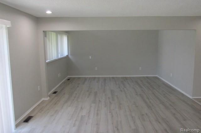5317 Fairway Lane, West Bloomfield, MI 48323