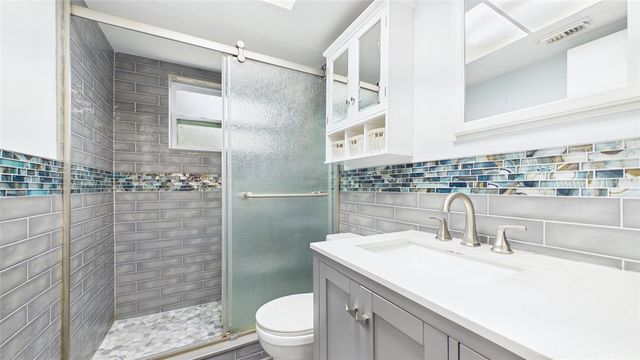 1990 CAROLINA AVENUE, Tarpon Springs, FL 34689