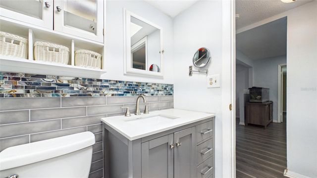 1990 CAROLINA AVENUE, Tarpon Springs, FL 34689