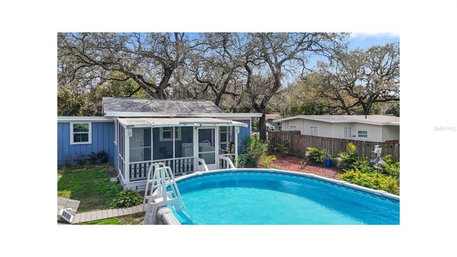 1990 CAROLINA AVENUE, Tarpon Springs, FL 34689