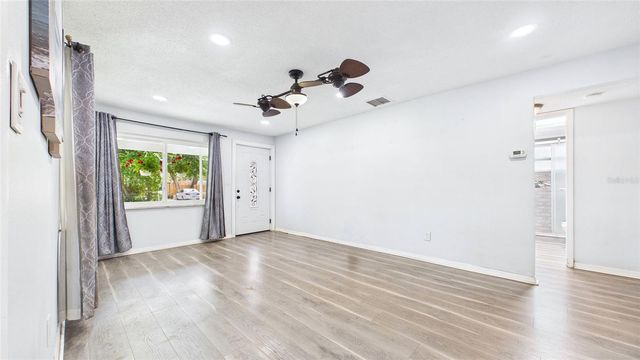 1990 CAROLINA AVENUE, Tarpon Springs, FL 34689