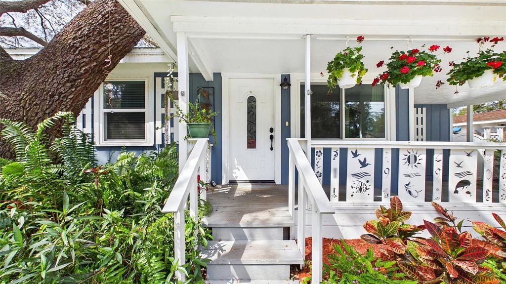 1990 CAROLINA AVENUE, Tarpon Springs, FL 34689