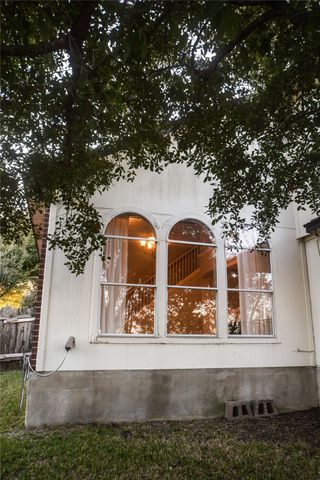 1820 Chinati Mountain TRL, Round Rock, TX 78664