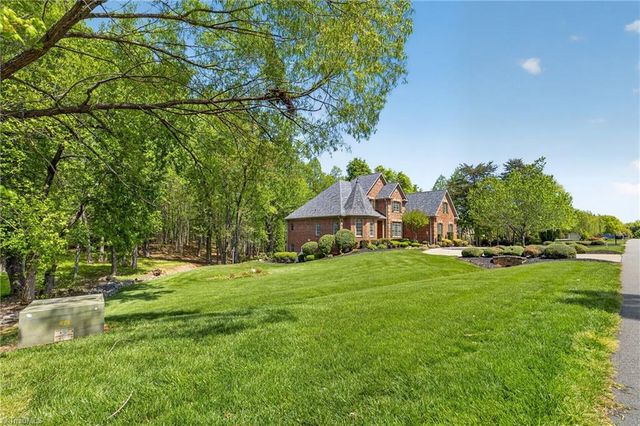 8144 Zinfandel Drive, Kernersville, NC 27284