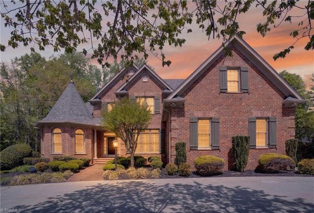 8144 Zinfandel Drive, Kernersville, NC 27284