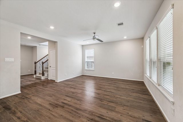 1972 Elkington Circle, Conroe, TX 77304