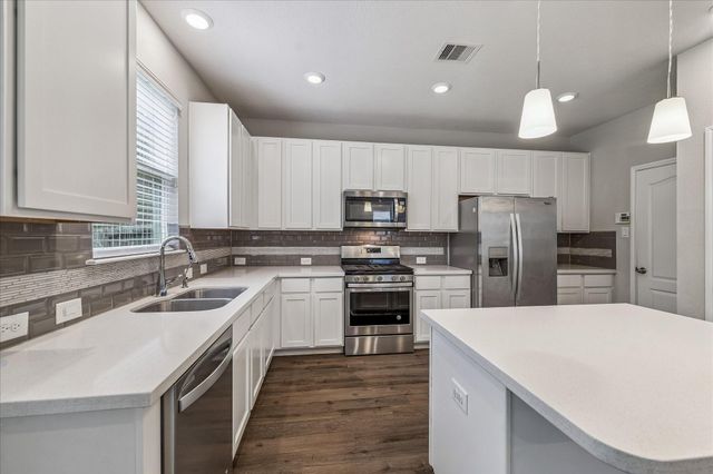 1972 Elkington Circle, Conroe, TX 77304