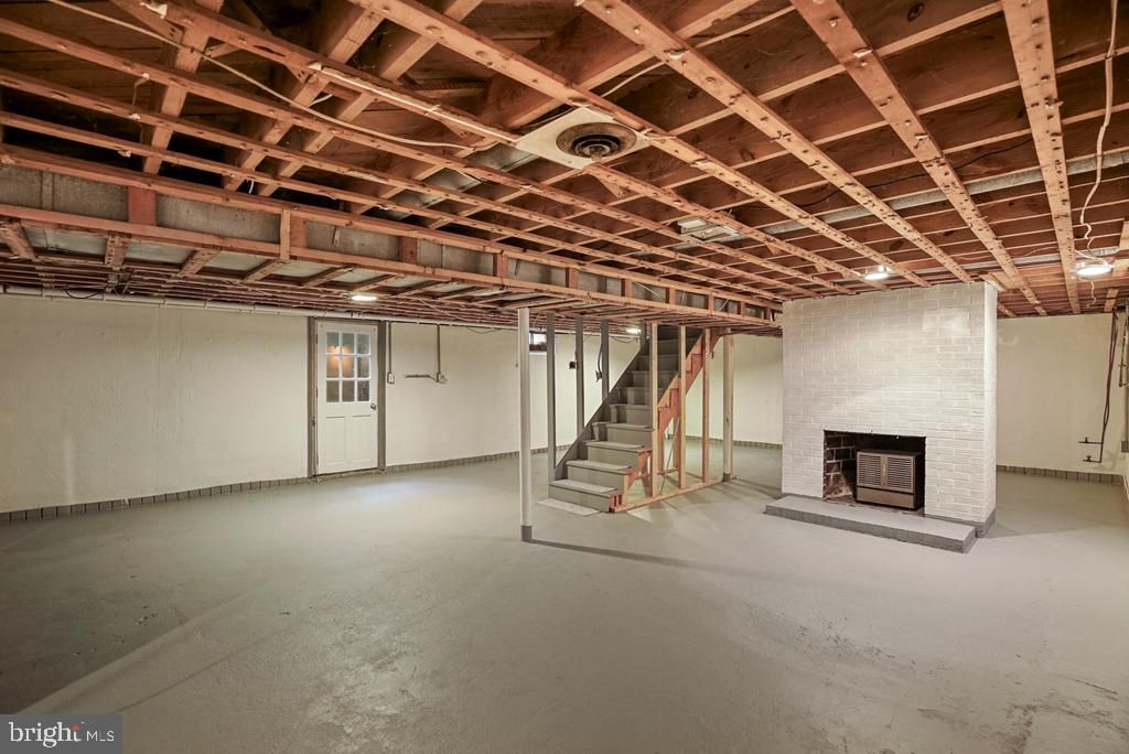 Image 27 of property listing at 4200 MARION LN, Waldorf, MD 20601