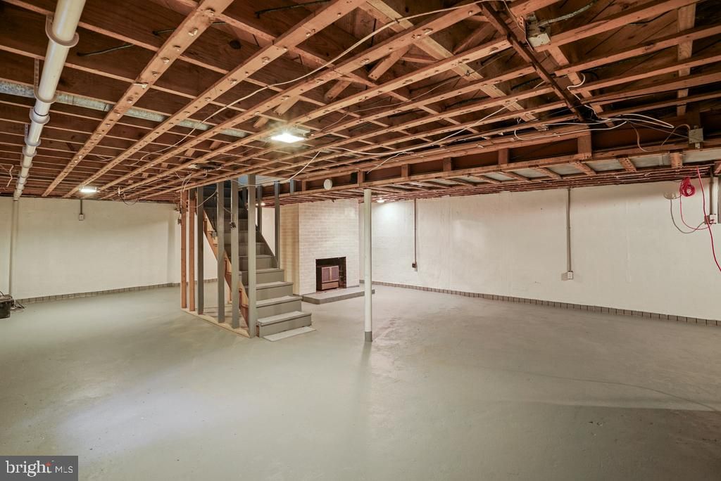 Image 28 of property listing at 4200 MARION LN, Waldorf, MD 20601