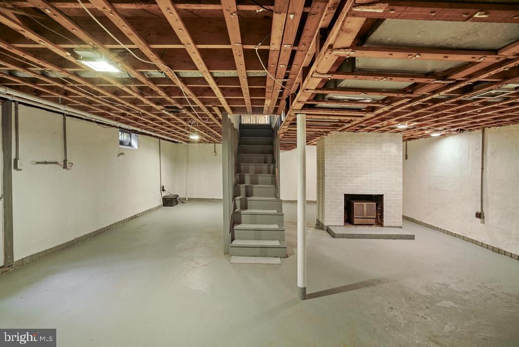 Image 29 of property listing at 4200 MARION LN, Waldorf, MD 20601